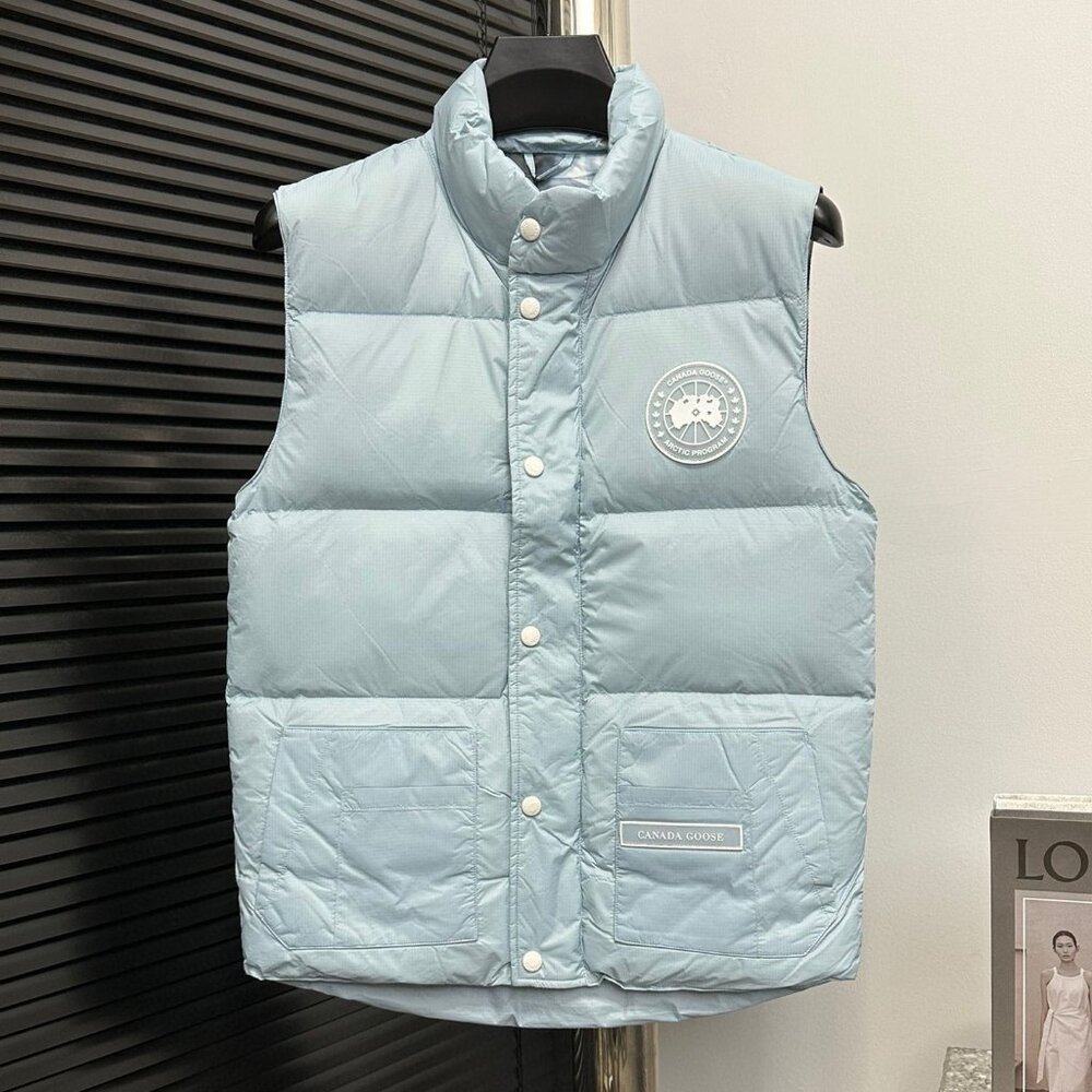 Northern Lights Series Down Vest Canada Goose